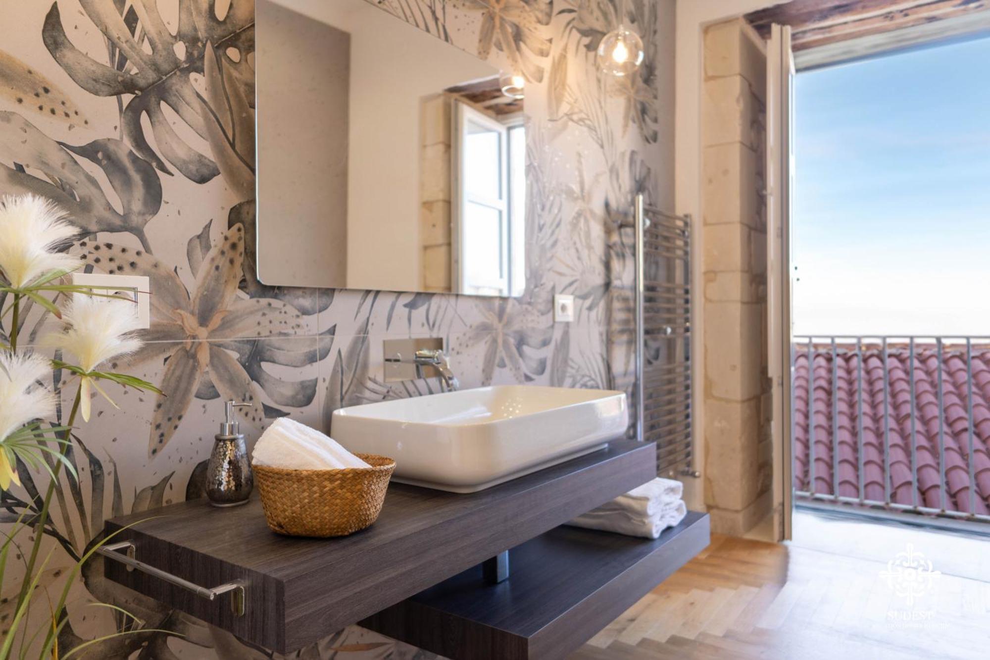 Residenza Dumah - Elegante Dimora In Centro Apartment Syracuse Bagian luar foto