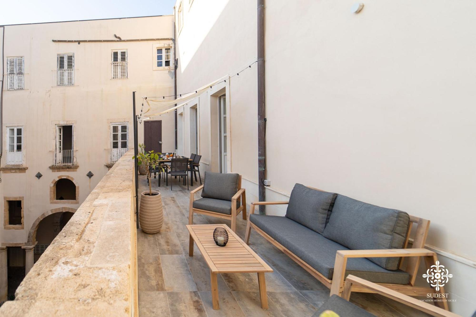 Residenza Dumah - Elegante Dimora In Centro Apartment Syracuse Bagian luar foto