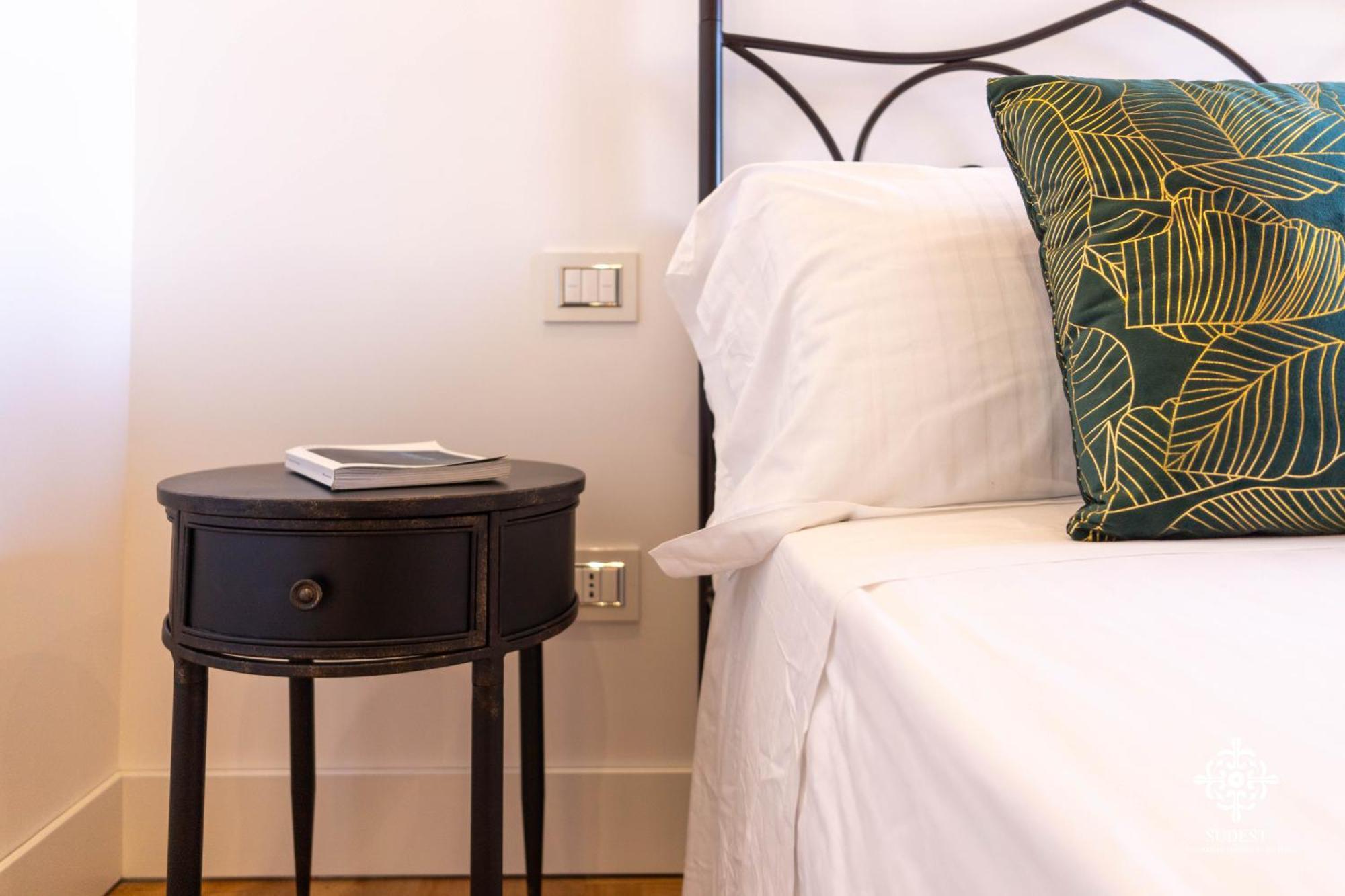 Residenza Dumah - Elegante Dimora In Centro Apartment Syracuse Bagian luar foto